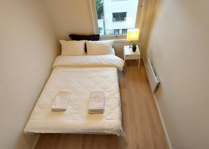 Saneha Homes - Large 4 Room, 8 Guests