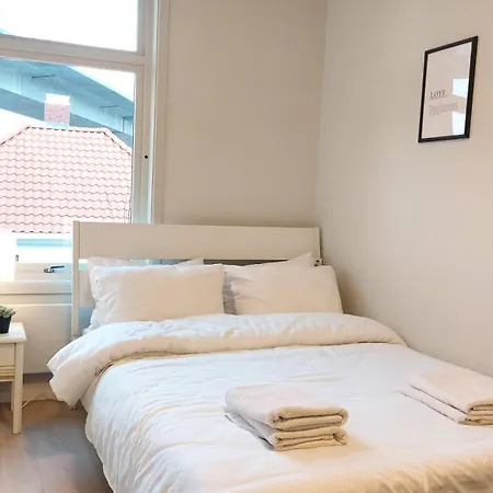 Apartment Saneha Homes - Large 4 Room, 8 Guests